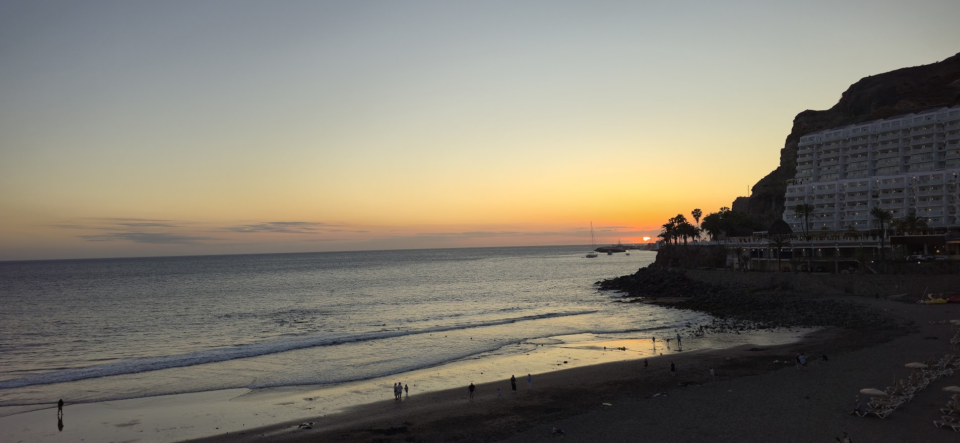 Beach holidays thumbnail